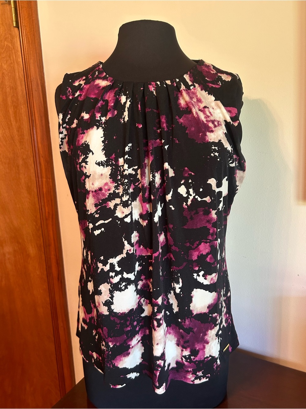 Calvin Klein Black, White & Plum Sleeveless Print Camisole